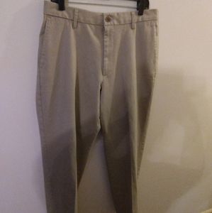 Dockers men's W34, L34 khaki pants